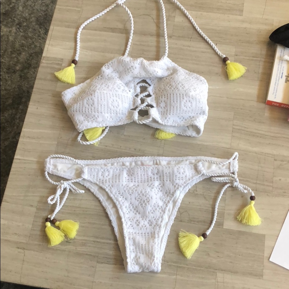 VS bikini (new condition)